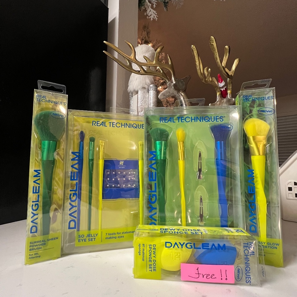 Real Techniques Makeup Brushes Set